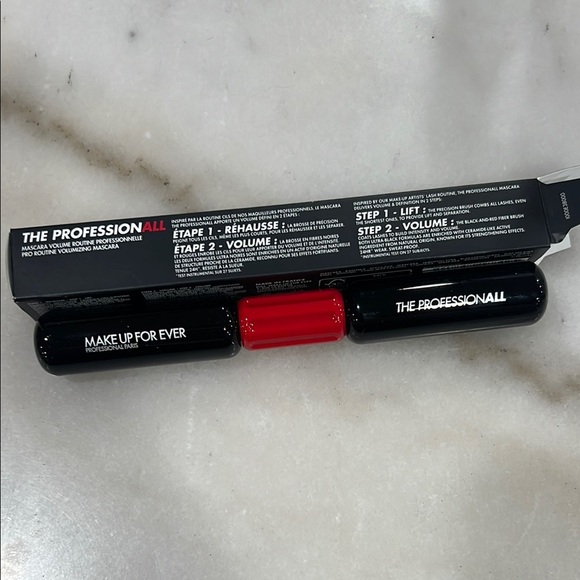 Makeup Forever Professional Mascara - Black - Picture 2 of 5